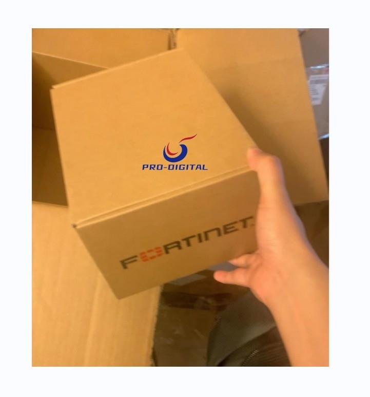 Fortinet FG-30E Проводный брандмауэр 900 тысяч одновременных сеансов для надежной безопасности